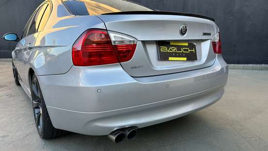 BMW-325i-2007