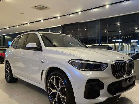 BMW-X5-3.0 I6 TURBO HÍBRIDO XDRIVE45E M SPORT AUTOMÁTICO BMW-X5-2022