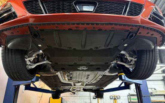 BMW-320i-2022