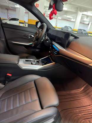 BMW-320i-2025