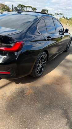 BMW-330i-2020