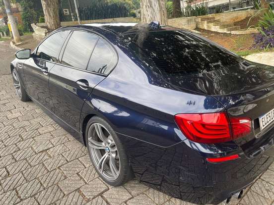 BMW-M5-4.4 V8 32V GASOLINA 4P AUTOMÁTICO BMW-M5-2012
