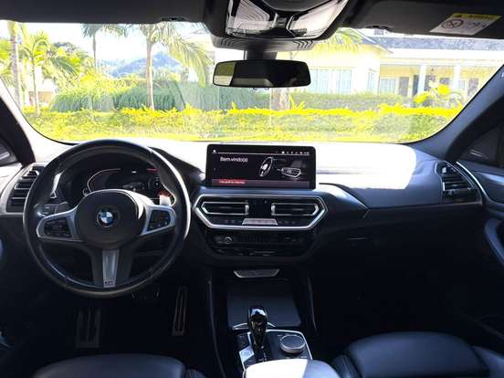 BMW-X4-2023