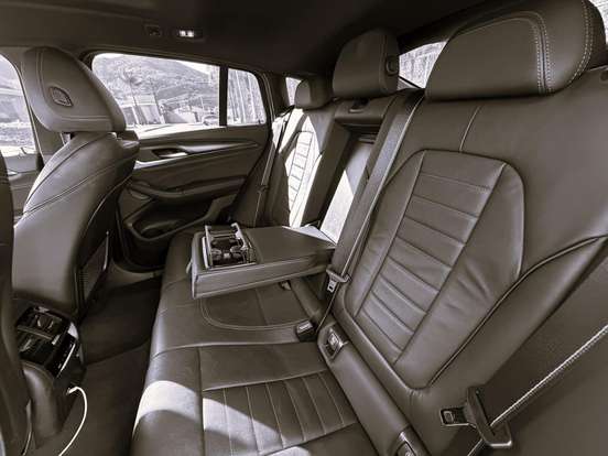 BMW-X4-2023