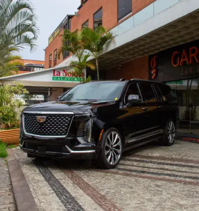 CADILLAC ESCALADE 6.2 V8 GASOLINA LUXURY 4WD AUTOMÁTICO CADILLAC ESCALADE 6.2 V8 GASOLINA LUXURY 4WD AUTOMÁTICO