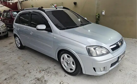 CHEVROLET CORSA 1.4 MPFI PREMIUM 8V FLEX 4P MANUAL CHEVROLET CORSA 1.4 MPFI PREMIUM 8V FLEX 4P MANUAL