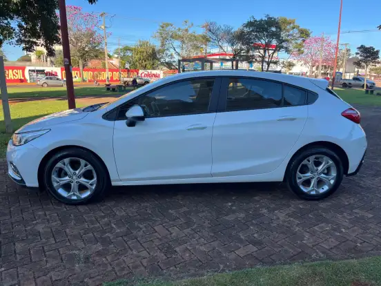 CHEVROLET-CRUZE-2018