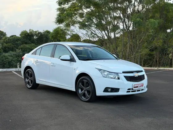 CHEVROLET CRUZE 1.8 LT 16V FLEX 4P AUTOMÁTICO CHEVROLET CRUZE 1.8 LT 16V FLEX 4P AUTOMÁTICO
