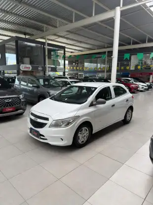 CHEVROLET-ONIX-2018