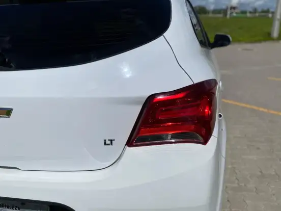 CHEVROLET-ONIX-1.4 MPFI LT 8V FLEX 4P AUTOMÁTICO CHEVROLET-ONIX-2019