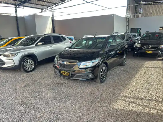 CHEVROLET-PRISMA-2014