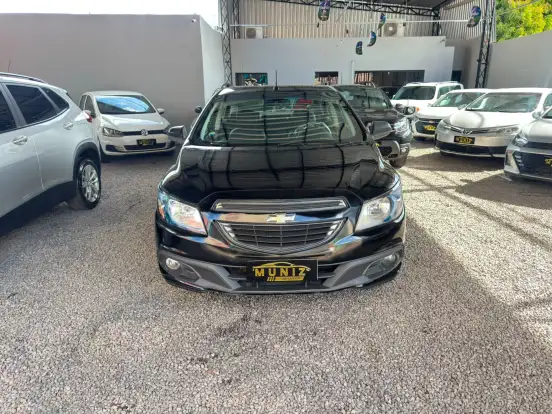CHEVROLET-PRISMA-2014