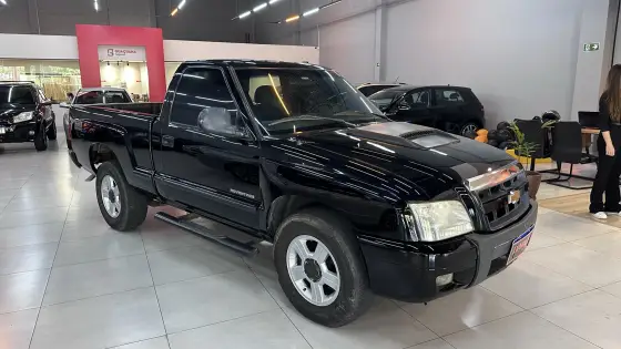 CHEVROLET S10 2.4 ADVANTAGE 4X2 CD 8V FLEX 4P MANUAL CHEVROLET S10 2.4 ADVANTAGE 4X2 CD 8V FLEX 4P MANUAL