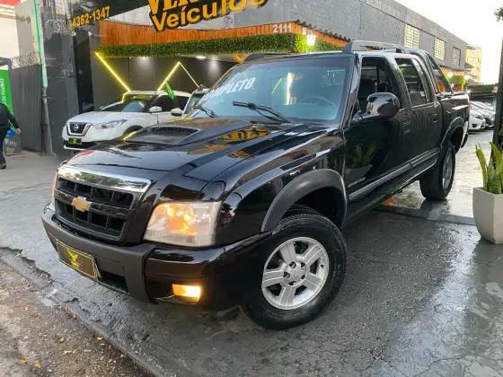 CHEVROLET S10 2.4 ADVANTAGE 4X2 CD 8V FLEX 4P MANUAL CHEVROLET S10 2.4 ADVANTAGE 4X2 CD 8V FLEX 4P MANUAL