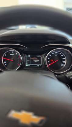 CHEVROLET-TRACKER-2020