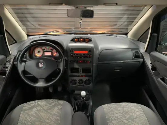 FIAT-IDEA-1.8 MPI ADVENTURE 16V FLEX 4P MANUAL FIAT-IDEA-2009