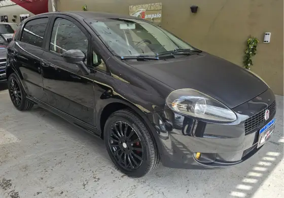 FIAT PUNTO 1.8 SPORTING 8V FLEX 4P MANUAL FIAT PUNTO 1.8 SPORTING 8V FLEX 4P MANUAL