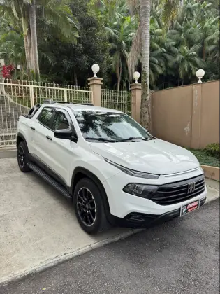 FIAT TORO 1.3 TURBO 270 FLEX ENDURANCE AT6 FIAT TORO 1.3 TURBO 270 FLEX ENDURANCE AT6