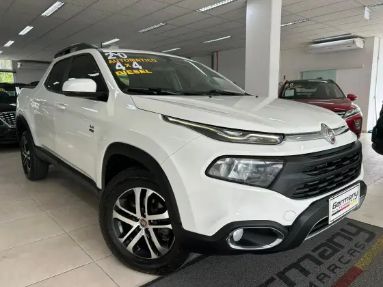 FIAT TORO 2.0 16V TURBO DIESEL FREEDOM 4WD AT9 FIAT TORO 2.0 16V TURBO DIESEL FREEDOM 4WD AT9