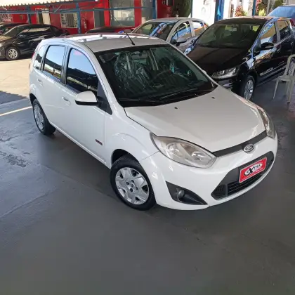 FORD FIESTA 1.6 MPI CLASS HATCH 8V FLEX 4P MANUAL FORD FIESTA 1.6 MPI CLASS HATCH 8V FLEX 4P MANUAL