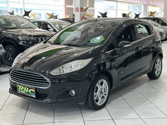 FORD FIESTA 1.6 SE HATCH 16V FLEX 4P POWERSHIFT FORD FIESTA 1.6 SE HATCH 16V FLEX 4P POWERSHIFT