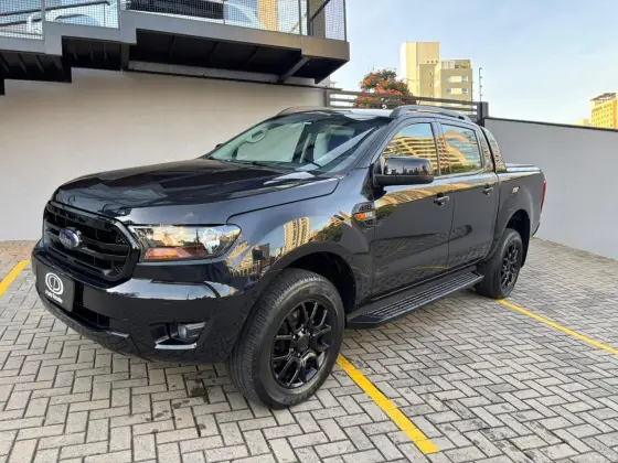 FORD RANGER 2.2 BLACK 4X2 CD 16V DIESEL 4P AUTOMÁTICO