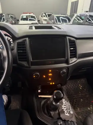 /en/city/cate-car-used-car/ford-ranger-2023-2-2-xl-4x4-cs-16v-diesel-2p-manual-48482734921877504/-9