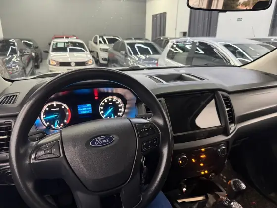 /en/city/cate-car-used-car/ford-ranger-2023-2-2-xl-4x4-cs-16v-diesel-2p-manual-48482734921877504/-18