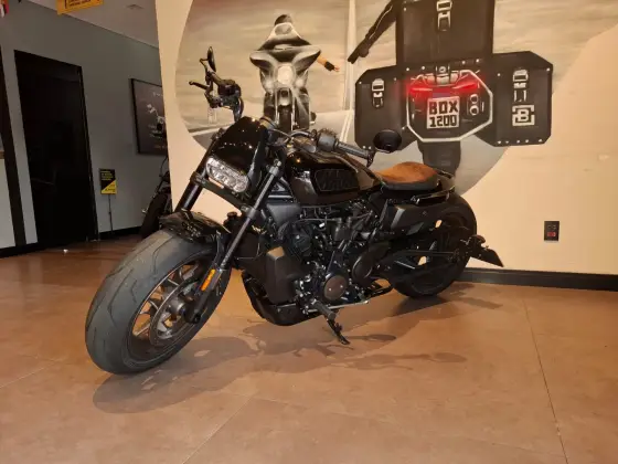 HARLEY-DAVIDSON SPORTSTER S 