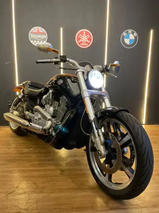 HARLEY-DAVIDSON V-ROD MUSCLE HARLEY-DAVIDSON V-ROD MUSCLE