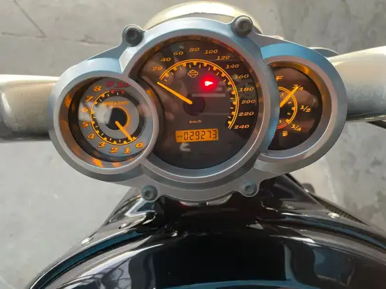 HARLEY-DAVIDSON-V-ROD MUSCLE HARLEY-DAVIDSON-V-ROD MUSCLE-2013
