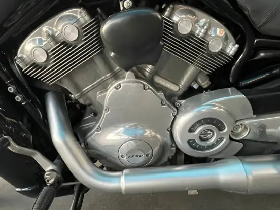 HARLEY-DAVIDSON-V-ROD MUSCLE HARLEY-DAVIDSON-V-ROD MUSCLE-2013
