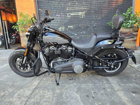 HARLEY-DAVIDSON SOFTAIL FAT BOB 114 