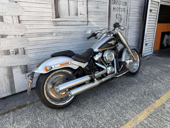 HARLEY-DAVIDSON-SOFTAIL FAT BOY-2019
