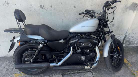 HARLEY-DAVIDSON-SPORTSTER IRON 883-2010