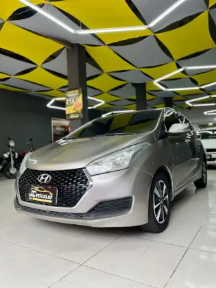 HYUNDAI HB20 1.6 COMFORT PLUS 16V FLEX 4P MANUAL HYUNDAI HB20 1.6 COMFORT PLUS 16V FLEX 4P MANUAL