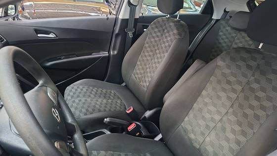 HYUNDAI HB20 1.6 COMFORT PLUS 16V FLEX 4P AUTOMÁTICO