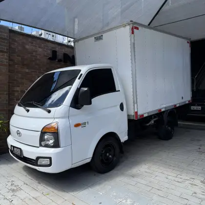 HYUNDAI HR 2.5 LONGO SEM CAÇAMBA 4X2 16V 130CV TURBO INTERCOOLER DIESEL 2P MANUAL HYUNDAI HR 2.5 LONGO SEM CAÇAMBA 4X2 16V 130CV TURBO INTERCOOLER DIESEL 2P MANUAL