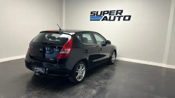 HYUNDAI I30 2.0 MPI 16V GASOLINA 4P AUTOMÁTICO