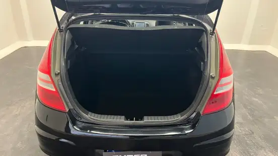 HYUNDAI-I30-2009