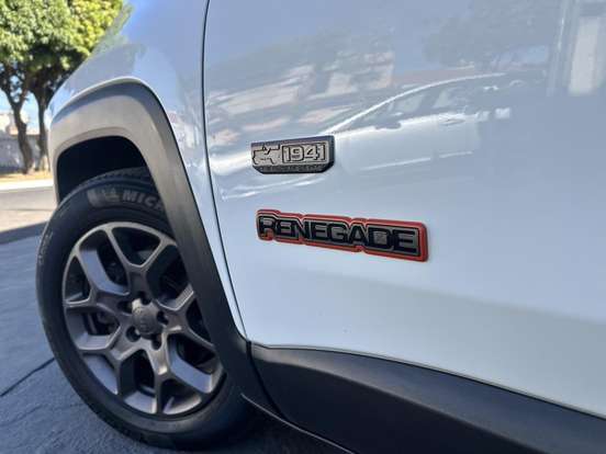 JEEP-RENEGADE-2016