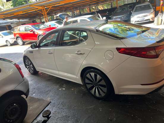 KIA-OPTIMA-2.4 EX 16V GASOLINA 4P AUTOMÁTICO KIA-OPTIMA-2012