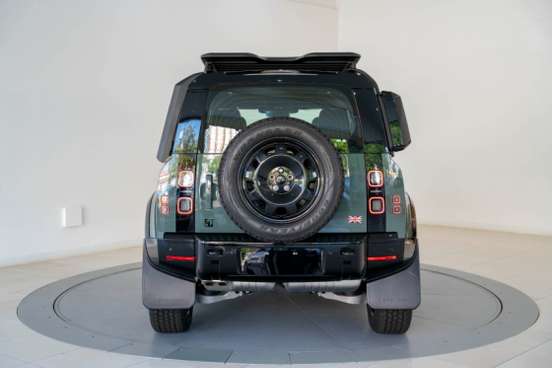 LAND ROVER-DEFENDER-2025