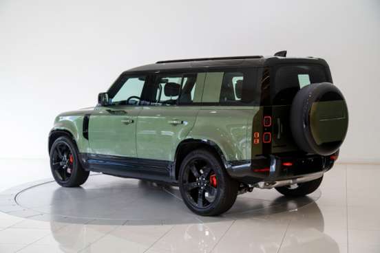 LAND ROVER-DEFENDER-2026