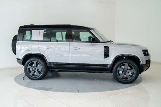 LAND ROVER-DEFENDER-2026