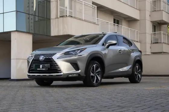 LEXUS NX 300h 2.5 16V VVT-I HYBRID LUXURY CVT AWD LEXUS NX 300h 2.5 16V VVT-I HYBRID LUXURY CVT AWD