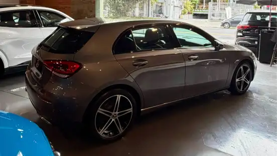 MERCEDES-BENZ-A 250-2019