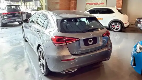 MERCEDES-BENZ-A 250-2019