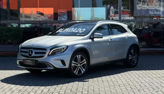 MERCEDES-BENZ GLA 250 2.0 16V TURBO GASOLINA VISION 4P AUTOMÁTICO MERCEDES-BENZ GLA 250 2.0 16V TURBO GASOLINA VISION 4P AUTOMÁTICO