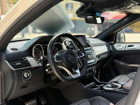 MERCEDES-BENZ-GLE 63 AMG-5.5 V8 TURBO GASOLINA COUPÉ 4MATIC 7G-TRONIC MERCEDES-BENZ-GLE 63 AMG-2018